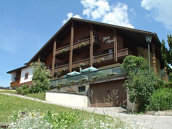 Panorama Garni Ingrid Otel Dobbiaco Dış mekan fotoğraf